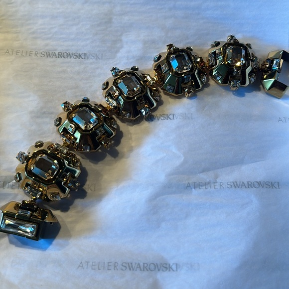 Lanvin Atelier Swarovski Gold Bracelet. - Picture 14 of 16